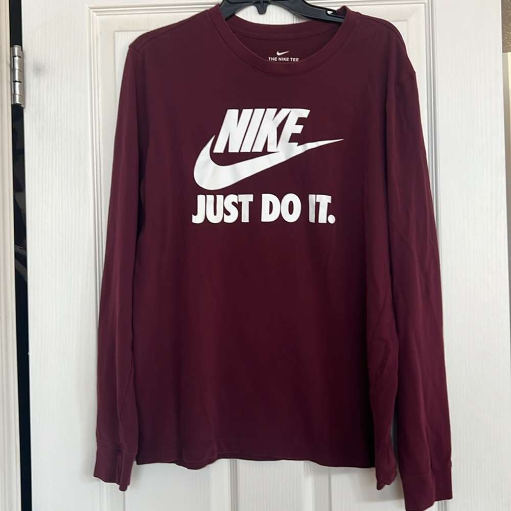 Nike drifit long sleeve